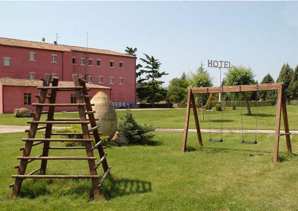 Hotel San Camilo Navarrete Konforlar fotoğraf